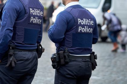 Foto: iStock. Vlaams Belang lanceert petitie om politie te steunen én roept agenten op om politieke intimidatie te melden