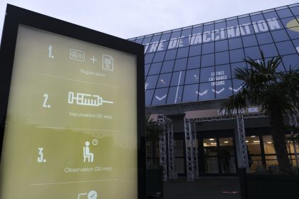 Geen Nederlands in vaccinatiecentra Brussel: “Vlaamse regering moet actiever opkomen voor taalrechten Vlamingen”
