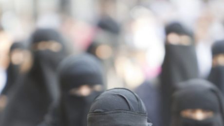Repatriëring van IS-vrouwen: “Dwaze en gevaarlijke beslissing”