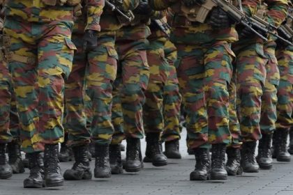 Dubbele nationaliteit en vrijwillige dienst in buitenlands leger? “Niet meer welkom in Belgisch leger”