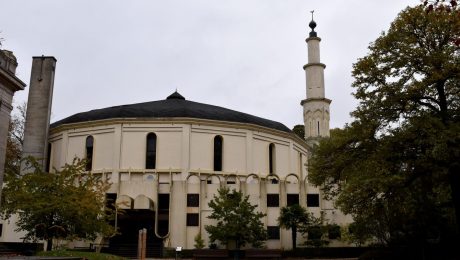 Nieuw eredienstdecreet Somers: “Geen oplossing buitenlandse moskeefinanciering, maar stigmatisering andere geloofsgemeenschappen”
