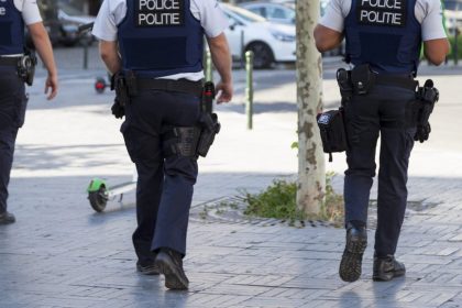 “Verlinden steekt dolk in rug politiediensten”