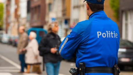 Vlaams Belang eist dat Verlinden opnieuw onderhandelt met politie