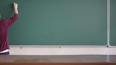 Plan Weyts: “Verder bricoleren, maar geen duurzaam lerarenloopbaanpact”