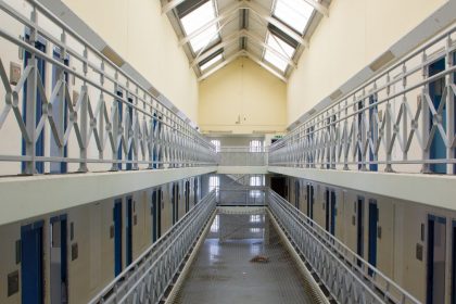 “Stuur buitenlandse gedetineerden naar gevangenissen in buitenland”