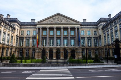 Welke regering valt het eerst? De Vlaamse of toch de federale?