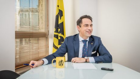 Een Vlaams assertief beleid tegenover een imploderend België