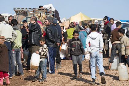 Meer dan 2 miljoen euro subsidies voor vzw Vluchtelingenwerk Vlaanderen: “Vlaamse regering financiert juridisch verzet tegen eigen beleid”